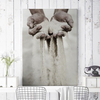 Fotolærred Sand between fingers